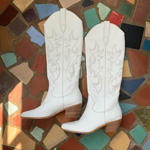 Show Me Your Mumu Billini Urson boots size 8 Bachelorette Nashville Bride
